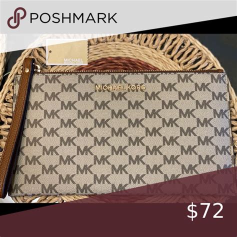 michael kors envelope clutch crossbody|Clutches & Wristlets .